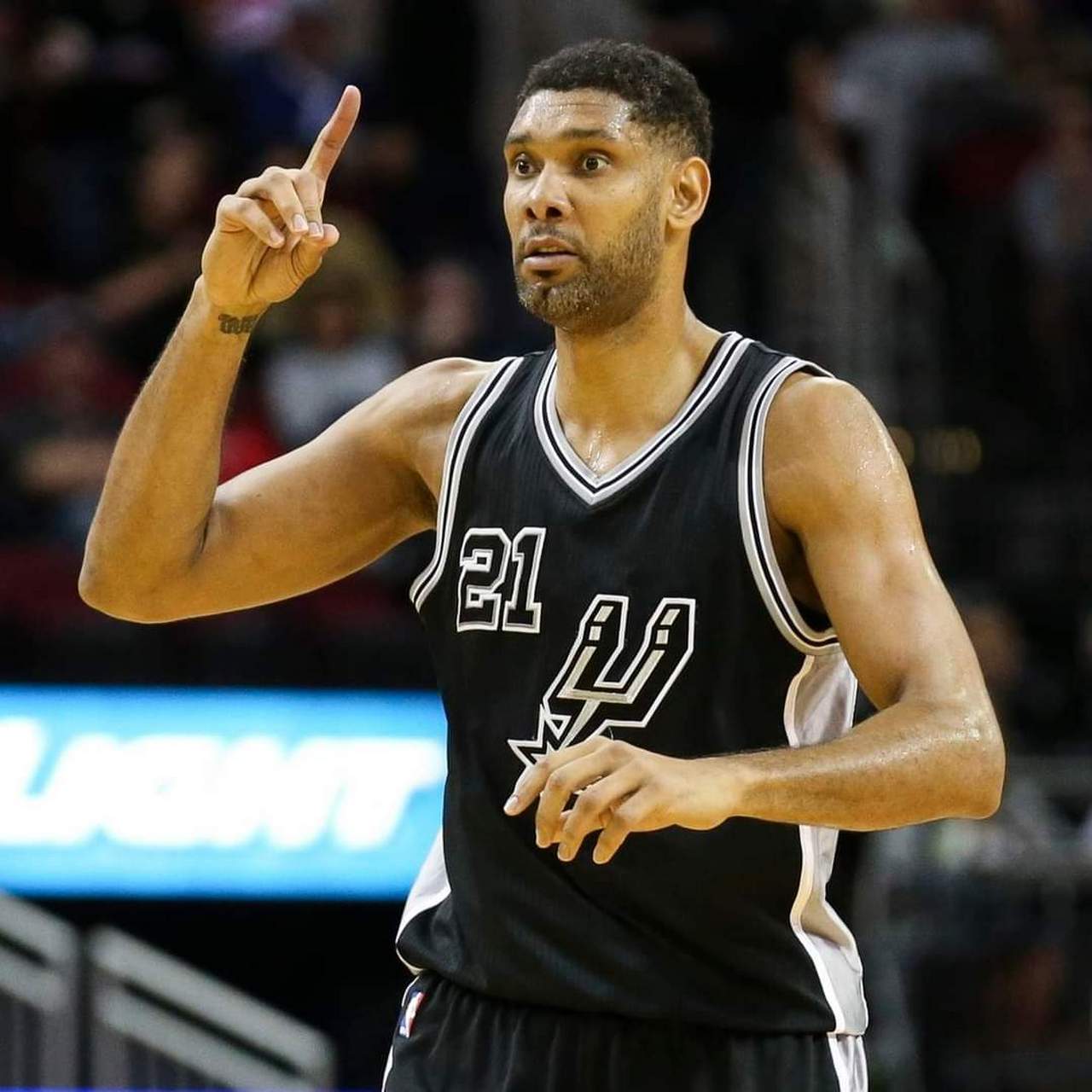 迫使其在拥 迫使其在拥