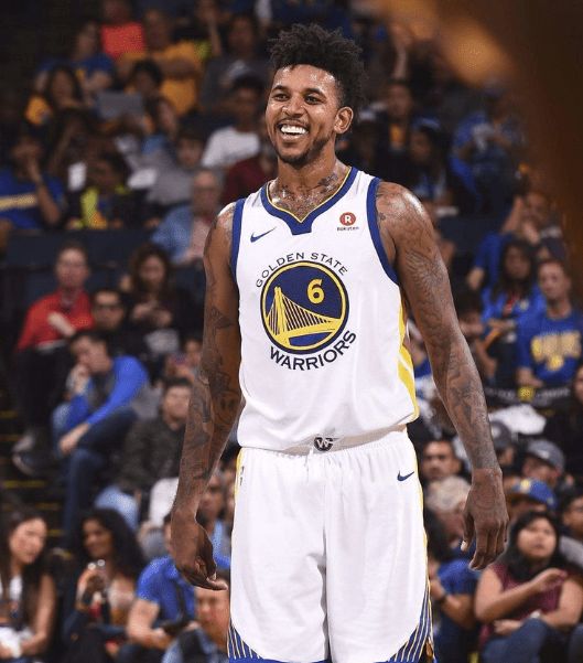 后展现出更 后展现出更