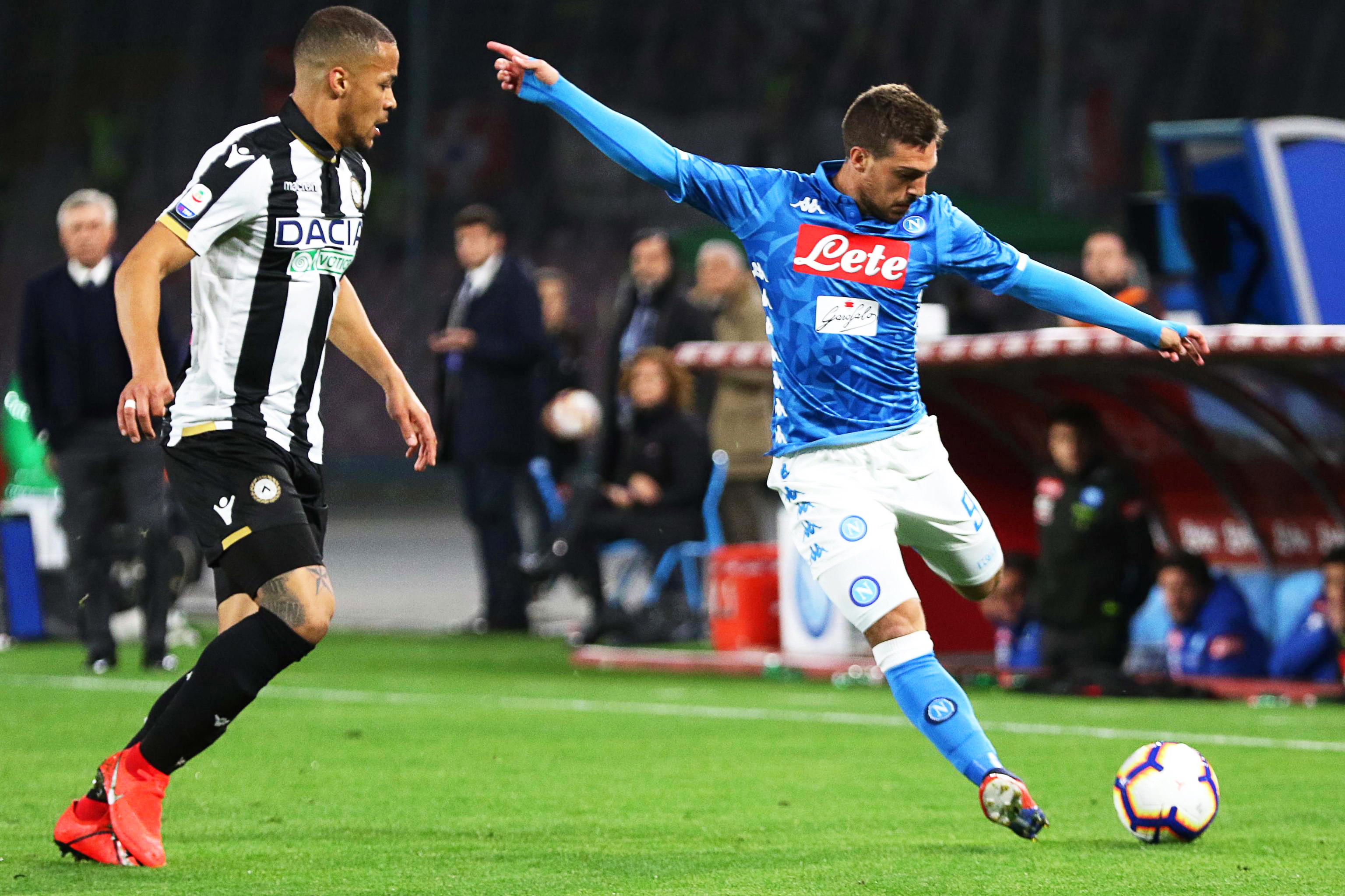 引发外界对 引发外界对